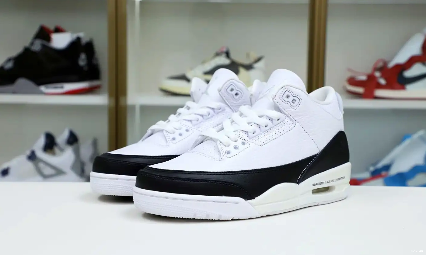 X 3 SP AIR FRAGMENT 'WHITE' DESIGN RETRO JORDAN 0502